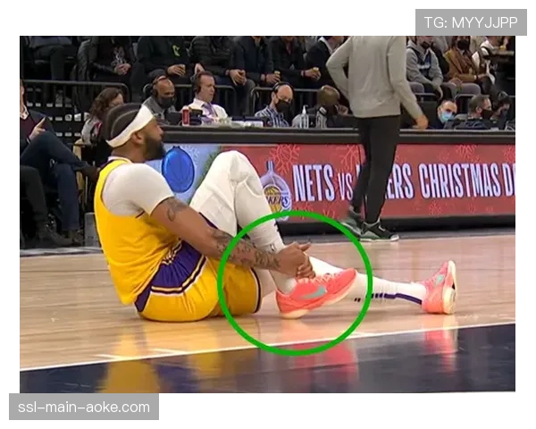 更新：此前脚踝扭伤的加拿大明星外野手恢复顺利，已开始有球训练